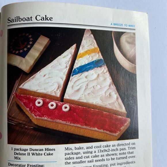 Vintage 1980 Cookbook Duncan Hines Delicious Cake Designs Paperback - Picture 6 of 10